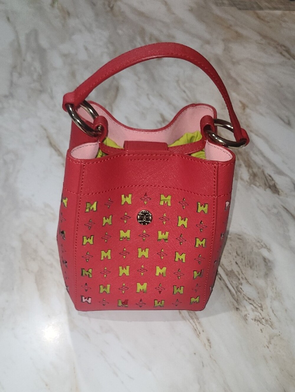 Metrocity Bucket Bag - Picture 8 of 13